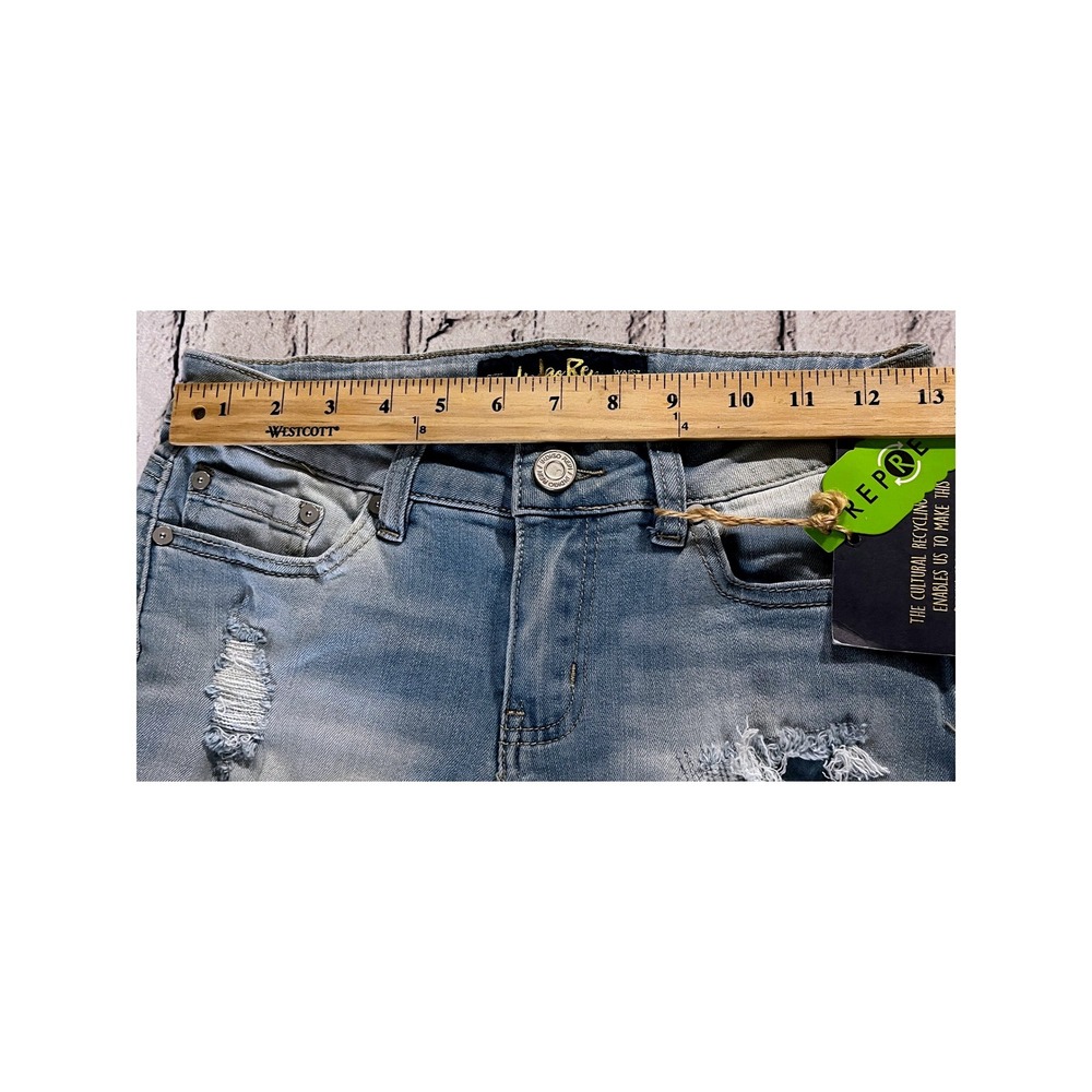 Indigo Rein Womens Size 5 Distressed Denim Shorts Light Wash 27" Waist NWT - Picture 5 of 8